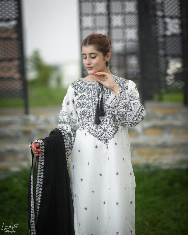 * PRINTED 3PC*  Fabric: Premium cotton LAWN (Brand Fabric)